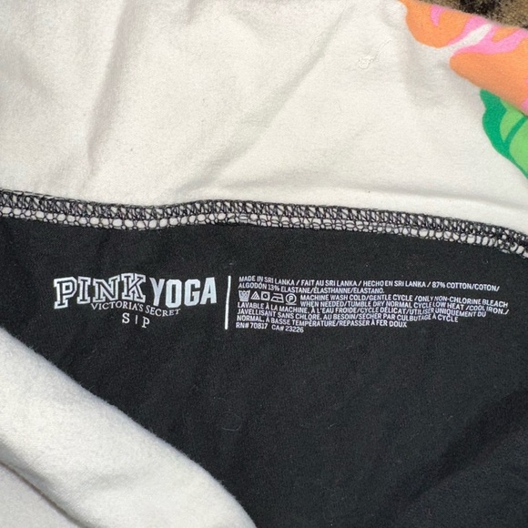 Victoria’s Secret PINK Yoga Shorts – Floral Waistband – Size S (Made 02/2013) - Picture 5 of 7
